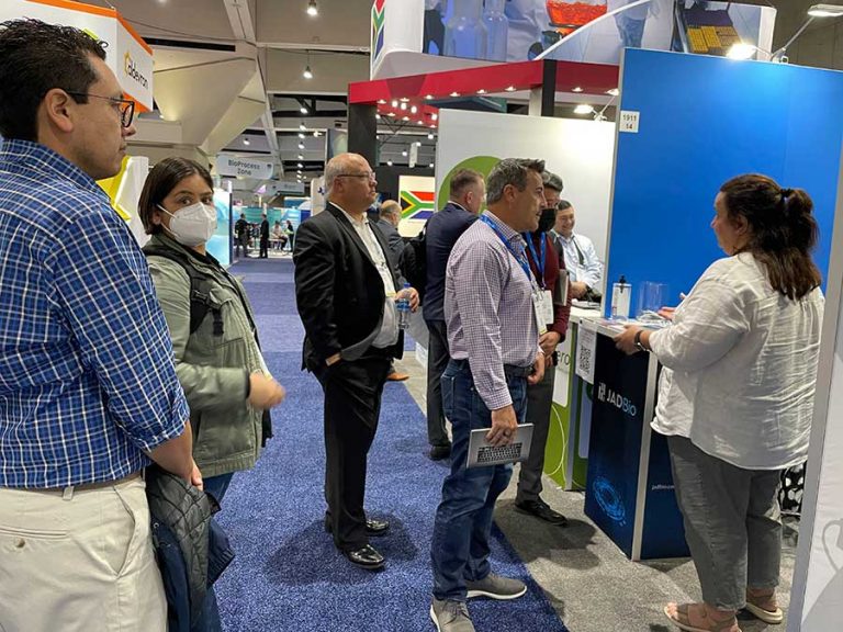 DG at Bio2022 with JADBio